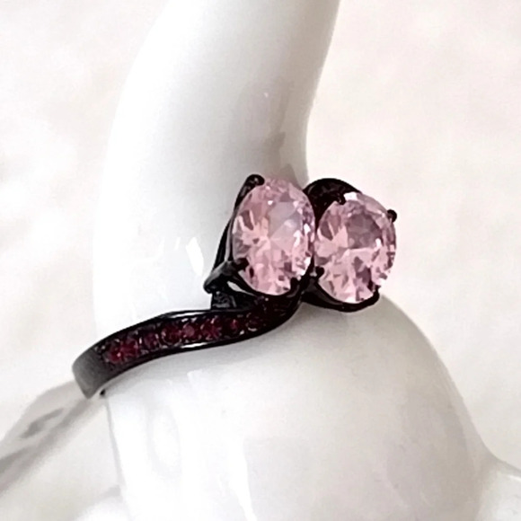 Women's Pink Stone Cocktail Ring Hypoallergenic Stainless Steel - Picture 1 of 12